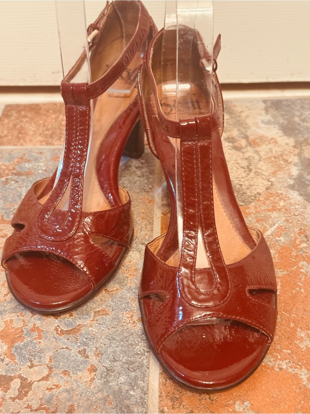 Rich, Vibrant, Sofft Burgundy Patent T-Strap Peep-Toe Heels! - Picture 12 of 15